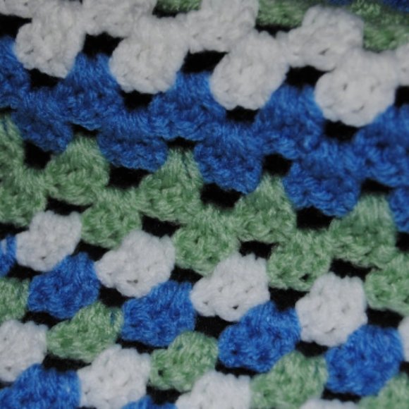 Crochet Blue, White, and Green Baby Blanket/New - Picture 2 of 4